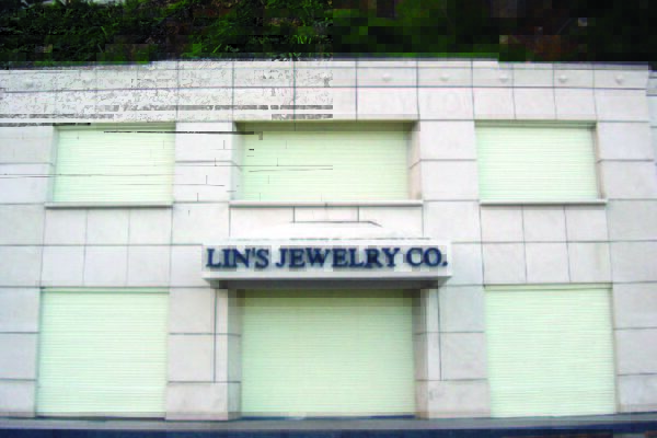 rollok commercial storefront 2